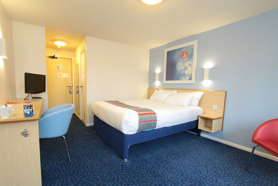 Travelodge Cirencester Zimmer foto